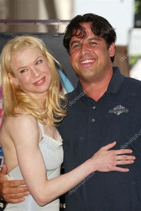drew zellweger|Renee Zellweger and Brother Drew Zellweger at the Renee .